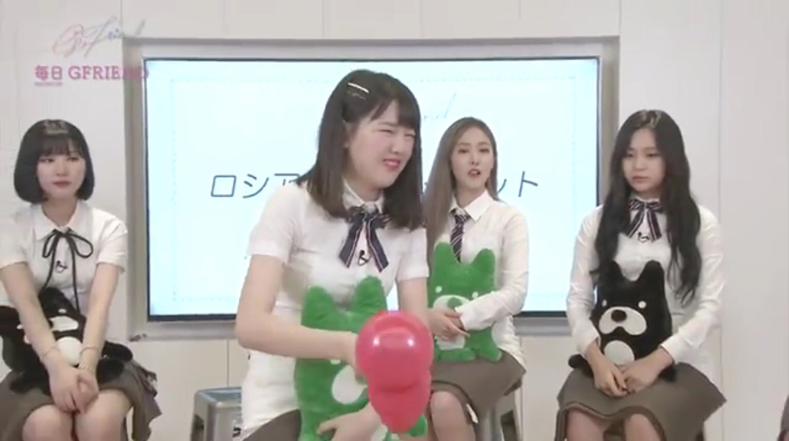 O Xrhsths Gfriend Part Sto Twitter Photo Screencap Gfriend In Abematv Everyday Gfriend Day 16 Russian Balloon Roulette Challenge Part 2 1 Yerin Sinb Umji Yuju Watch T Co Iubvfru2cw O Xrhsths Gfriend Part Sto Twitter Photo Screencap Gfriend In Abematv Everyday Gfriend Day 16 Russian Balloon Roulette Challenge Part 2 1 Yerin Sinb Umji Yuju Watch T Co Iubvfru2cw