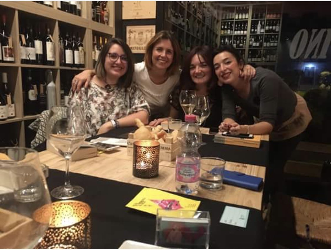 FallingGroup's tweet image. Non avevamo dubbi. “La storia di Àsta” ha raccolto consensi unanimi nell’incontro del #FallingBook di ieri e passa direttamente in finale. Sempre splendide queste serate