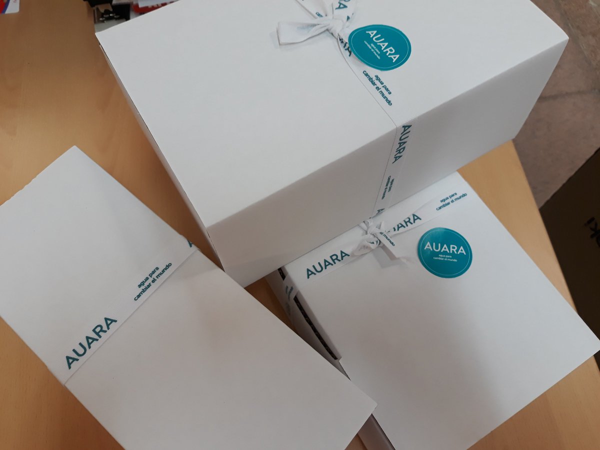 Selecta_spain's tweet photo. Hemos preparado algo grande, algo que emocione, algo que sirva para cambiar el mundo... ¡Gracias @AUARA_H2O por hacernos partícipes de vuestros proyectos! #proyectossociales #aguaparacambiarelmundo #RSC #acuerdossolidarios #CompromisoSelecta. https://t.co/m5FzQvonJC