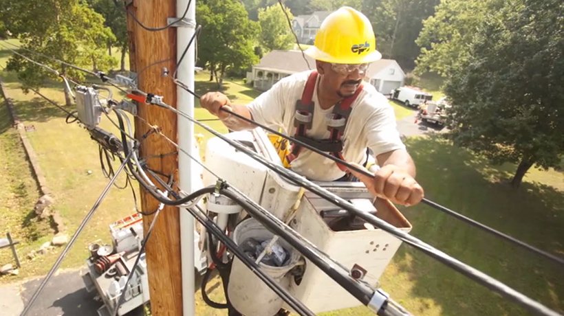 HexagonSIGPS's tweet photo. In this blog post, Kelsey Ryon discusses the #fiberoptic network adoption trends, technical challenges, and Hexagon solutions that were highlighted in our recent webinar with @fiberbroadband. https://t.co/ZqvpK846SV #broadband #smartgrid https://t.co/iPKaUujp0h