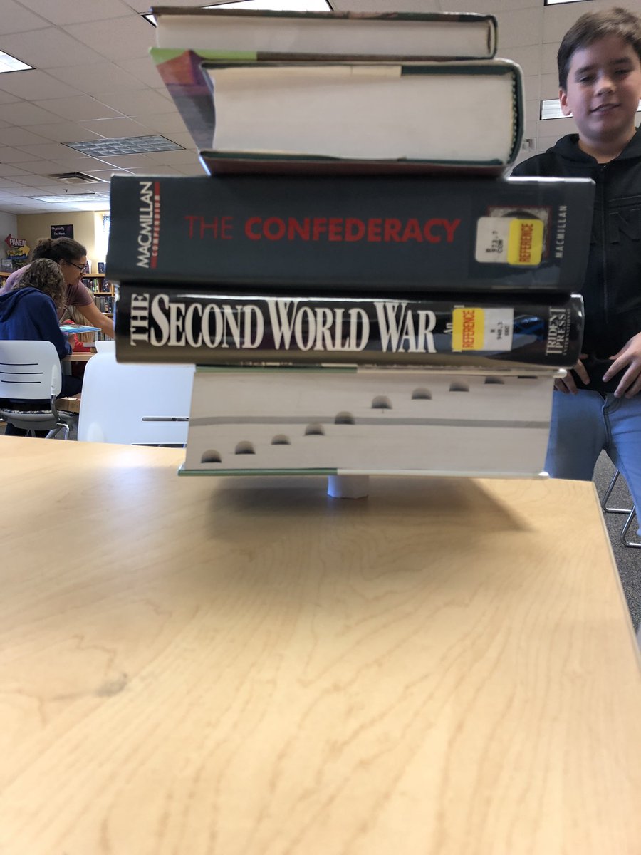AFWelch's tweet photo. 1 piece of paper and 5 cm of tape. Wow!! #thompsonjags #libraryrtms #thompsonmakes https://t.co/ZmRY32PvI3