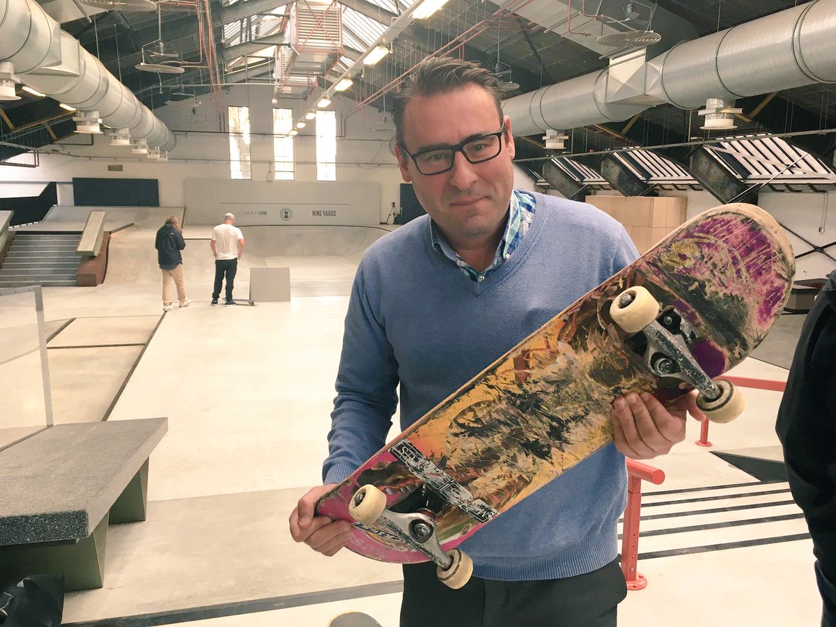 Het baanbrekende Topsport Skatepark in de RAC-Hallen is officieel geopend! "De eerste in z'n soort in Europa: een skatepark ontworpen voor onze allerbeste skateboarders die zich kunnen voorbereiden op de Olympische Spelen in Tokio!" <a href="/RicharddeMos/">Richard de Mos 💚💛</a>