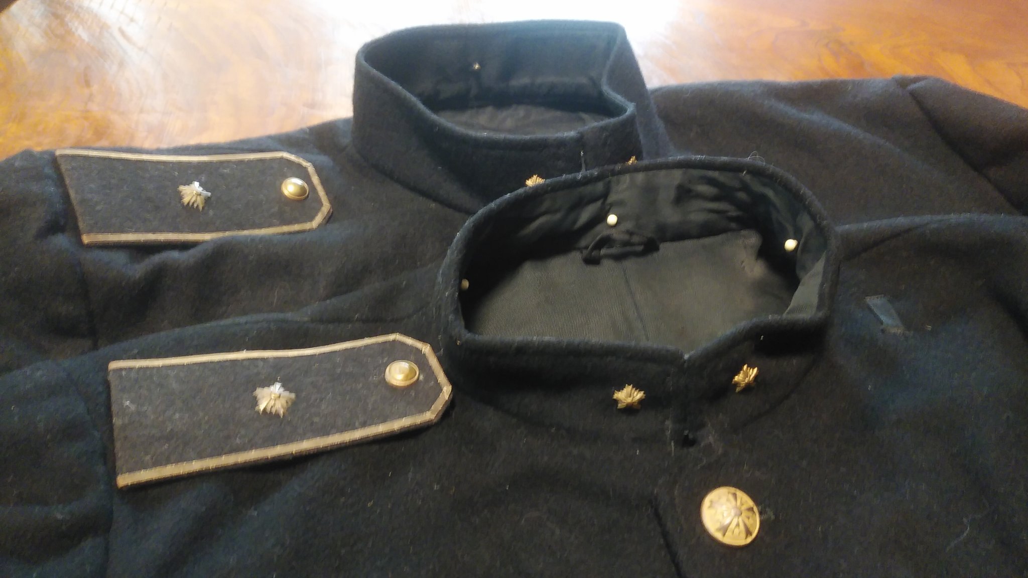 戦前警察・昭和十年制警部用正肩章（箱付き） old school japanese cops