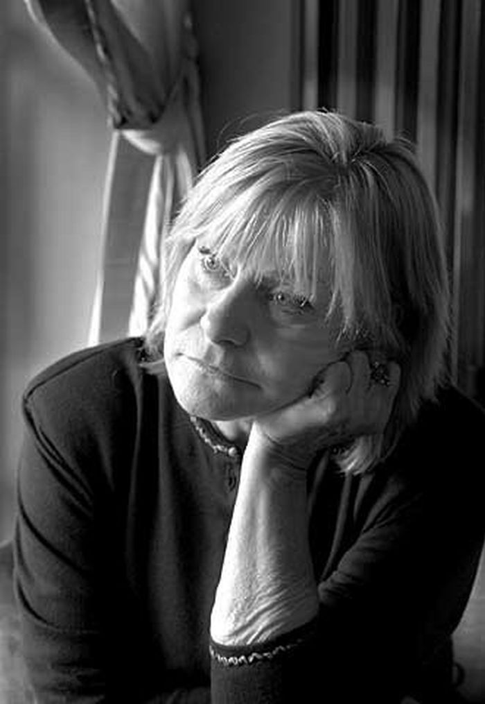 鏡谷 メフィ 𝔎𝔞𝔤𝔞𝔪𝔦𝔱𝔞𝔫𝔦 マリア ラスプーチナ 18 1977 は1917年に結婚した ラスプーチンの後継者 ボリス ソロヴィエフ 13 1926 写真2 3 とのあいだに タチアナ 19 09 と マリア 1922 1976 を授かった 2人はラスプーチン