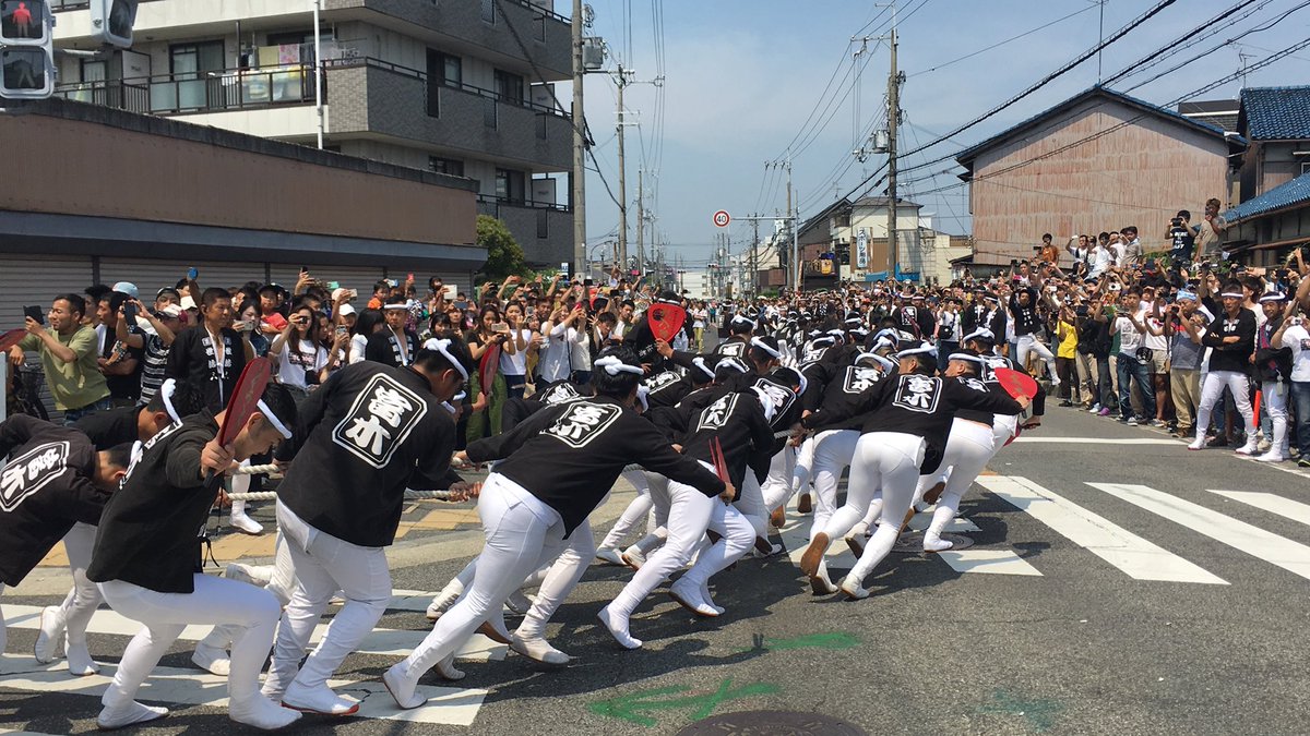 danjiri202109's tweet photo. いよいよ明日の鳳、津久野地区の宵宮をスタートに10月祭礼が始まります。
台風の影響で、試験曳きを行えていない町が多数あるなかの本曳きですが、
どこの町もええ祭り期待してます！😳 https://t.co/QFBDk2a27A