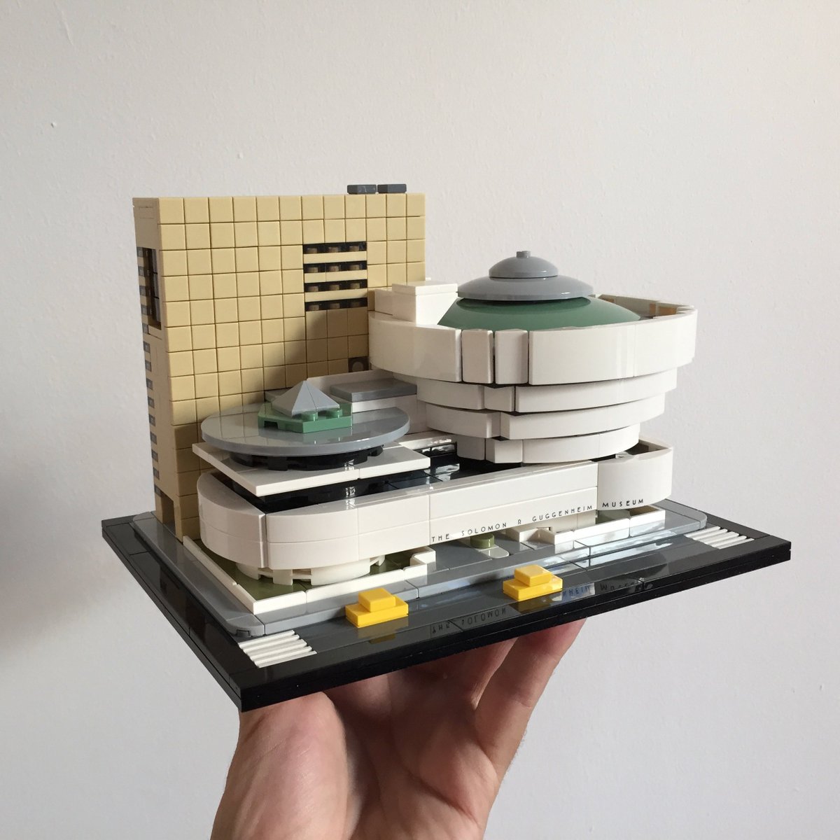 I think this may be the best Lego Architecture model till the date... #lego #legoarchitecture #legoguggenheim @LEGO_Group @Guggenheim #guggenheim #guggenheimnyc #nyc #nyarchitecture #newyorkarchitecture #wright #franklloydwright @WrightTaliesin #JuevesDeArquitectura #guggenheimny