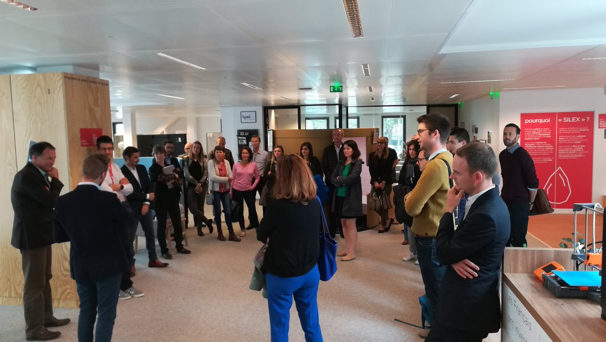 clubpartdieu's tweet photo. En direct de l' @EMLYON pour la Commission innovation du Club, espace modulaire propice à la réflexion en groupes! Merci @ThierryPicq @stephaneparisot @CCI_ARA @CCILYONMETRO @T_David_69 @SarahBabouot https://t.co/PsVoZRJClT