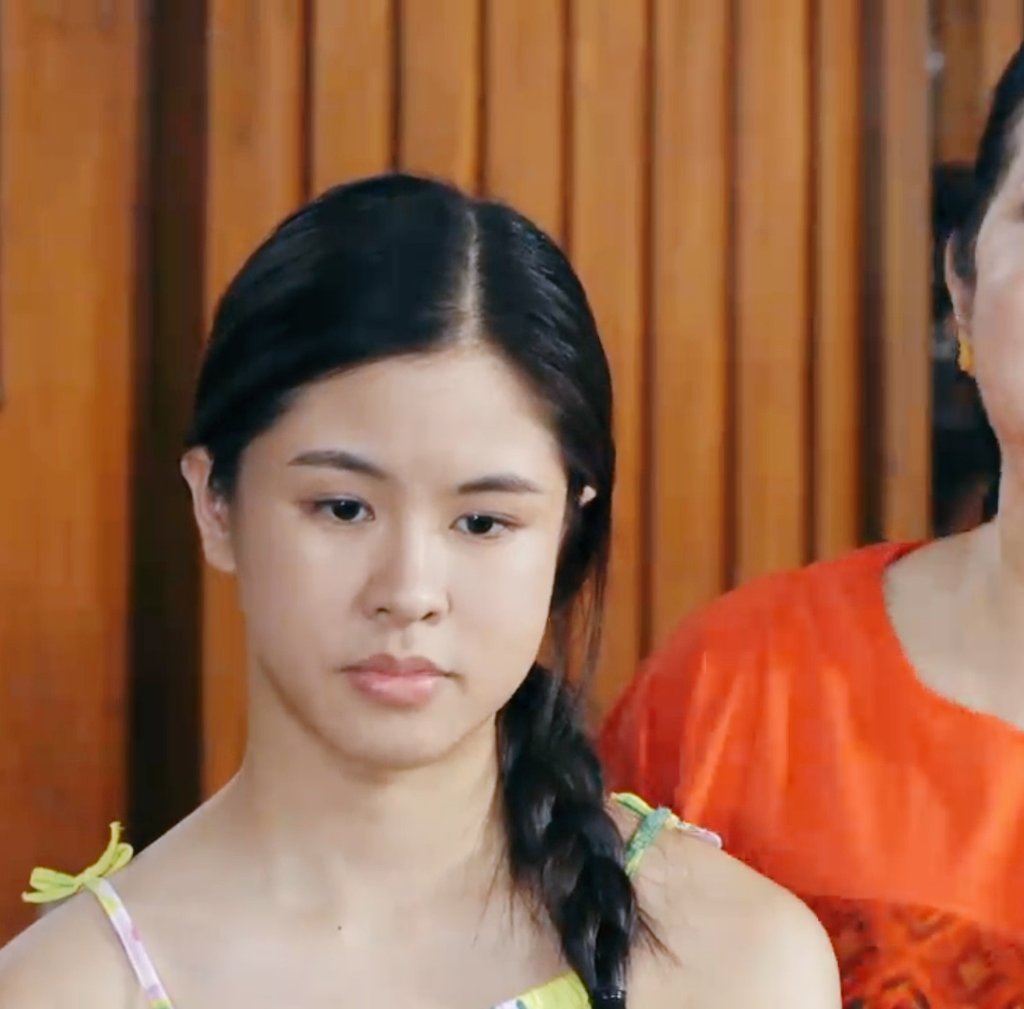 superkdkd's tweet photo. From all smiles to sad to simangot real quick si Shiela. Shipper na shipper eh hahahaha

@delavinkisses 
#PlayHouseAlmostOver https://t.co/lU0yo4alhZ