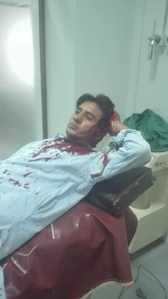 basitali923's tweet image. Students of #peshawar university are under the brutal #Laticharge by police during peaceful protest for students rights.
#Riasat-e-Madina??

@ImranKhanPTI @PTIKPOfficial @RehamKhan1 @Fereeha @Ali_MuhammadPTI @ShehryarAfridi1 @ProfShahee @ShehryarAfridi1