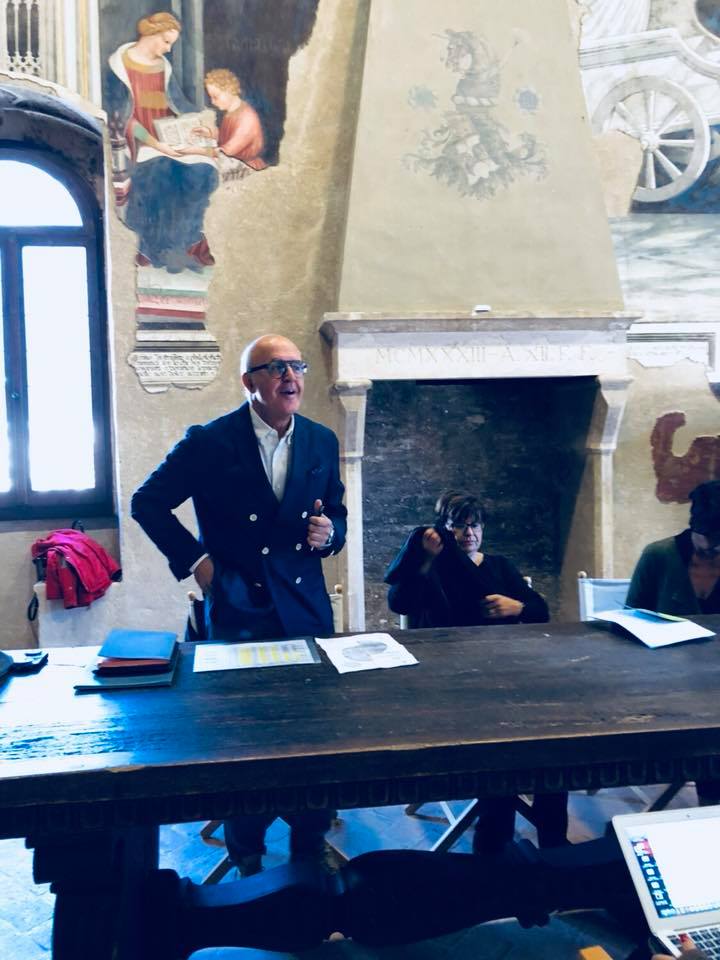 CIACfoligno's tweet photo. Ticket Weekend: biglietto unico che  permetterà ingresso ai musei della città di Foligno,Il Ticket Weekend valido per venerdì pomeriggio sabato e domenica permetterà la visita a Palazzo Trinci, Museo Della Stampa Foligno, al CIAC Foligno e alla Ex chiesa dell'Annunziata/CIAC. https://t.co/yVh1gYffFd