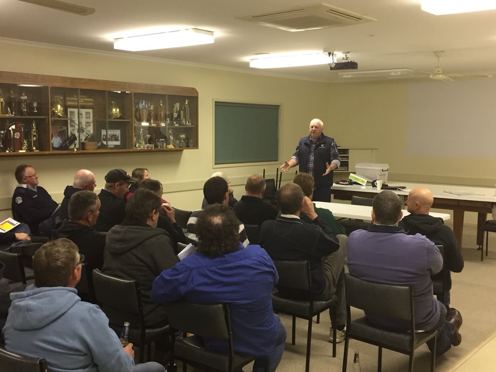 Lowan Group Harvest Workshop, an informative and engaging discussion tonight. Big thanks to all attendees. Thank you Kevin well done!!! @CFA_Members