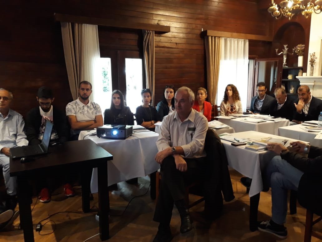 #HappeningNow
Training on "Adapting to Climate Change through Implementation of Ecosystem Based Approach".
<a href="/SENiOR_II_Alb/">SENiOR II Albania</a> <a href="/rec_albania/">REC Albania</a> <a href="/SwedeninAL/">Sweden in Albania</a>