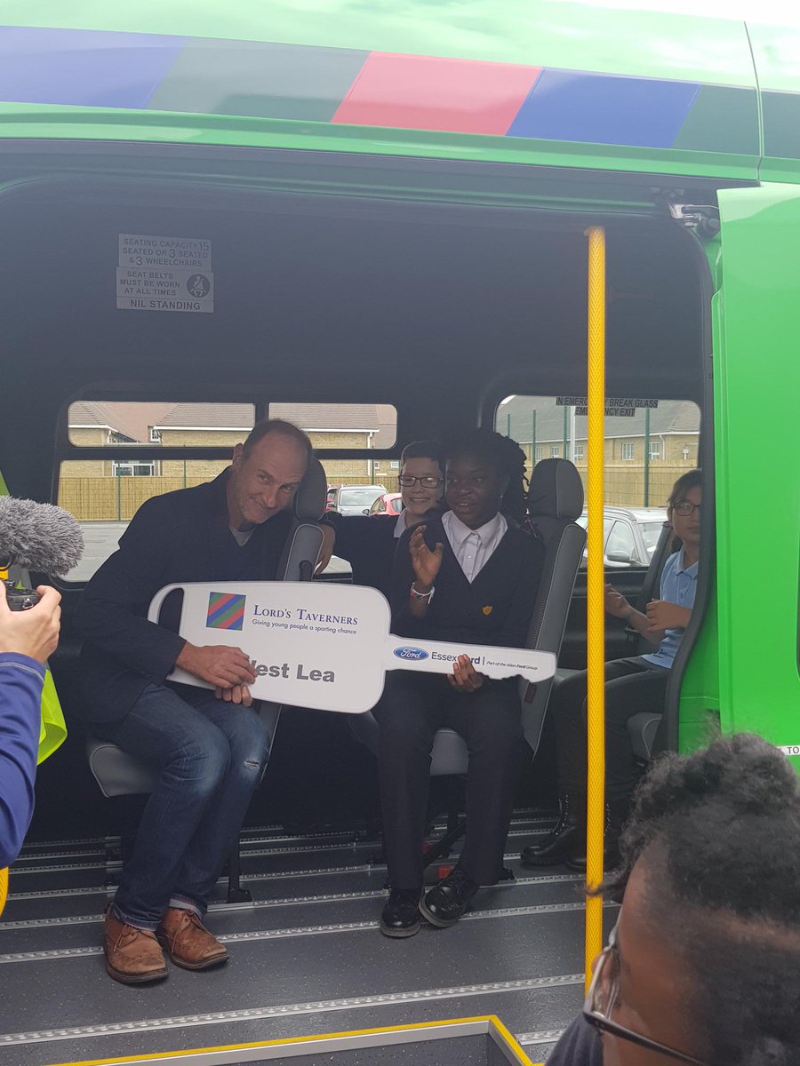 HaselburyCampus's tweet photo. Exciting times! We were privileged enough to be presented with a new minibus yesterday by @LordsTaverners and @waitrose alongside Mr @stuartbowman himself! We cannot thank you enough, and for letting our students be apart of this presentation. #Busgoals #Newbus #Westlea https://t.co/jL3V5oBXtF