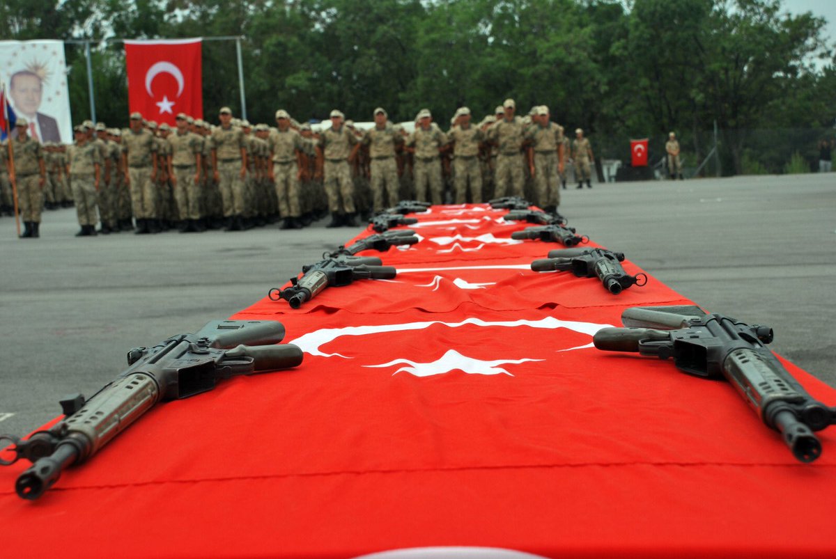 Bizim #ŞanlıOrdu'muz sulhte merhamet ordusu
harp meydanında ölüm ordusudur

Korkmayın titreyin

Bir yemin ettikki geri dönemeyiz

Vatan 
Vatan 
Vatan
#TeröreLanetOlsun
