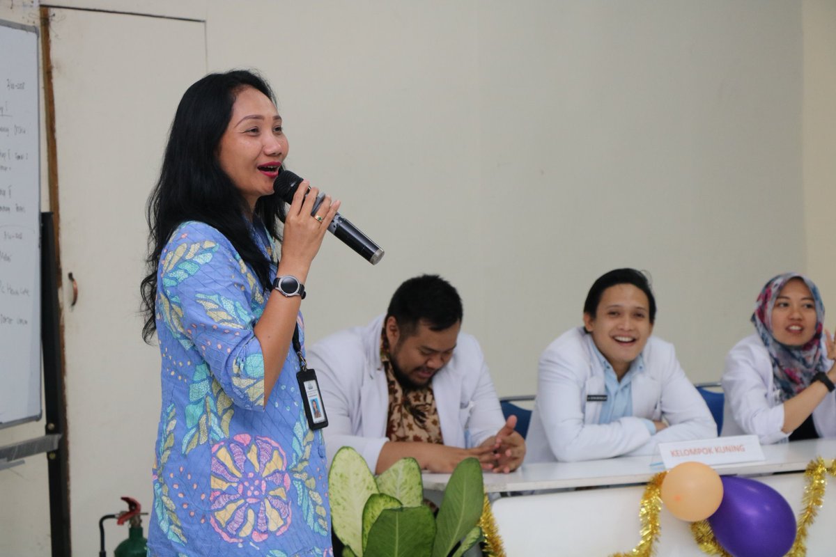 rspelabuhan's tweet photo. Lomba Cerdas Cermat menyambut akreditasi SNARS edisi 1 RS Pelabuhan Jakarta. Acara ini berlangsung sejak tgl. 2 Oktober 2018 mulai dari babak penyisihan hingga hari ini adalah finalnya. (4/10)
#rspelabuhan #cerdascermat #SNARS #akreditasi https://t.co/Ox0FGqpT8s