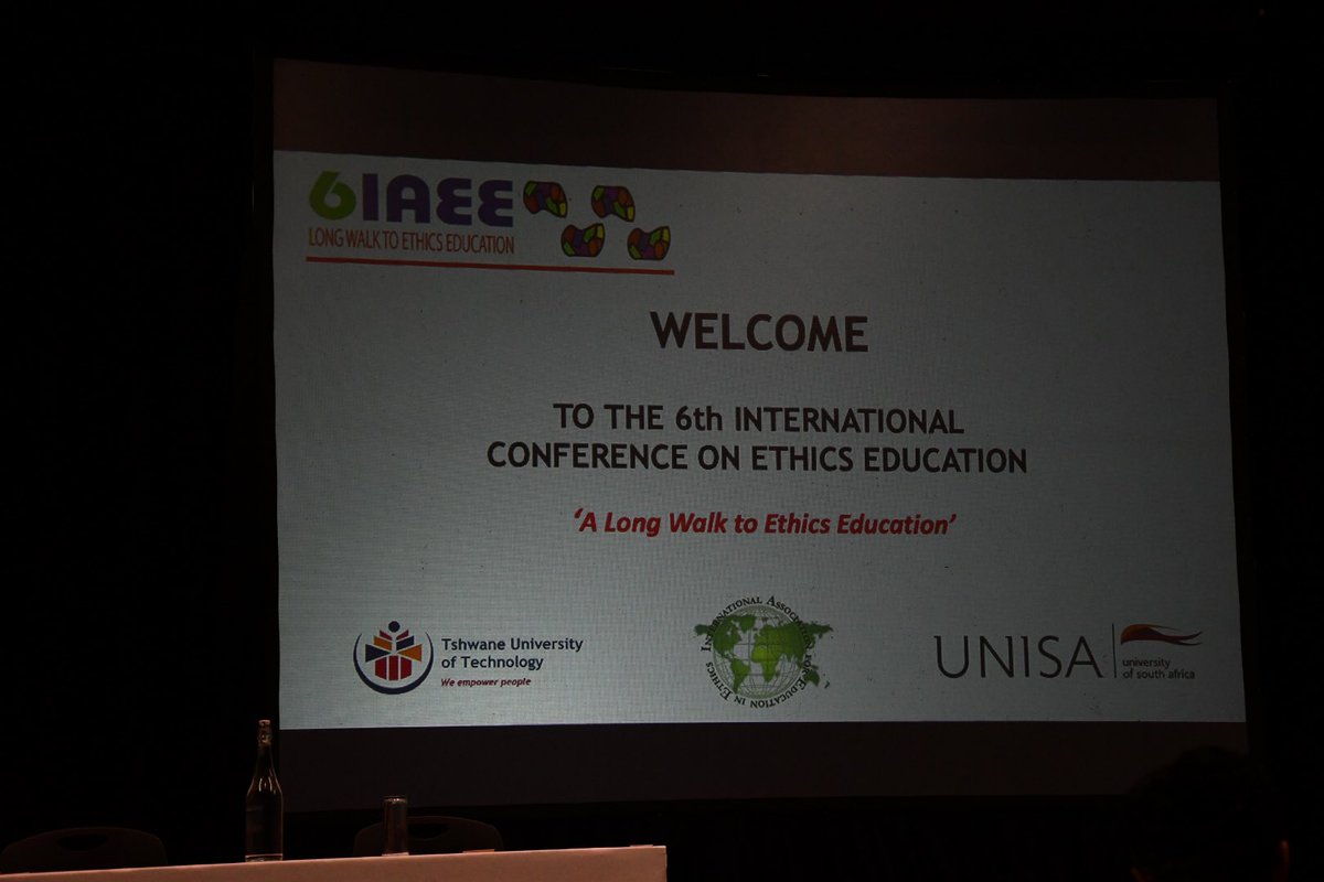 Presenting at #6iaee in Stellenbosch, South Africa. <a href="/BCUPressOffice/">Birmingham City University Press Office</a> <a href="/Andylowarousal/">Andy McDonnell</a>