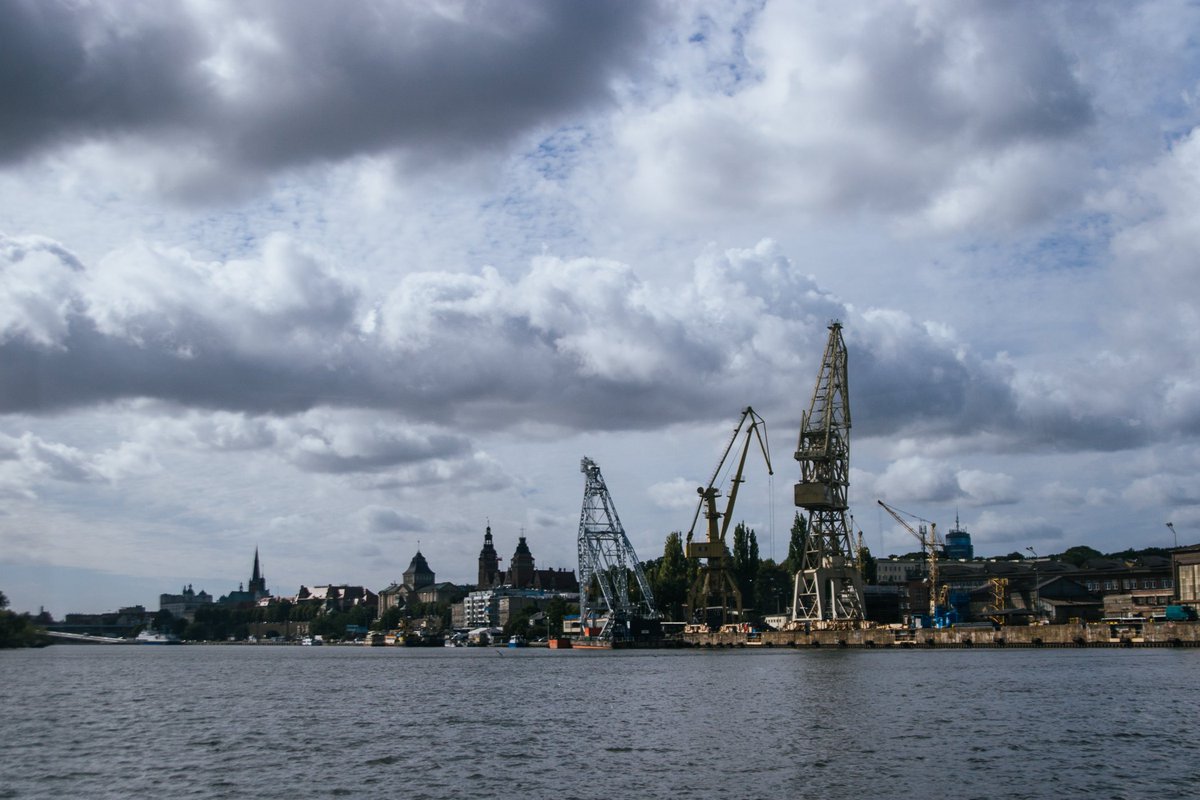 TalkNETproject's tweet photo. A couple shots from our meeting in Szczecin, where we discussed about #sustainabletransport for the future. We also visited the port of the Polish city. #FutureofEurope #Sustainability #development https://t.co/V5cBZTrpyt