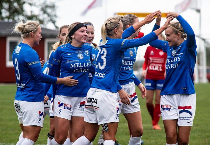 tffdirekt's tweet photo. TFF siktar på att vinna dubbeln: "Tjejerna är sugna på ett DM-guld". https://t.co/82TDQwLHaY #viärtff #tffdam #damfotboll #twittboll #dm #dmfinal https://t.co/Fy48FxvPDq