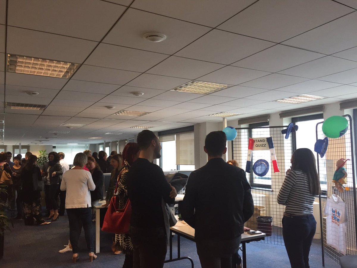 <a href="/FeteDesVoisinsT/">FDVTravail</a> #lyon Bravo aux équipes Corpo DC pour cette superbe organisation ludique, conviviale et informative sur ce très beau métier, le #Corporel #QVT <a href="/AXAFrance/">AXA France</a> @BDS_lyon <a href="/MontaneJeanluc/">Jean-Luc Montané</a> @mbebear <a href="/ClemGastaldi/">Clémence Serisé Gastaldi</a> <a href="/frederic_serres/">Frédéric Serres</a> <a href="/PerchetLaurence/">Laurence Perchet</a>