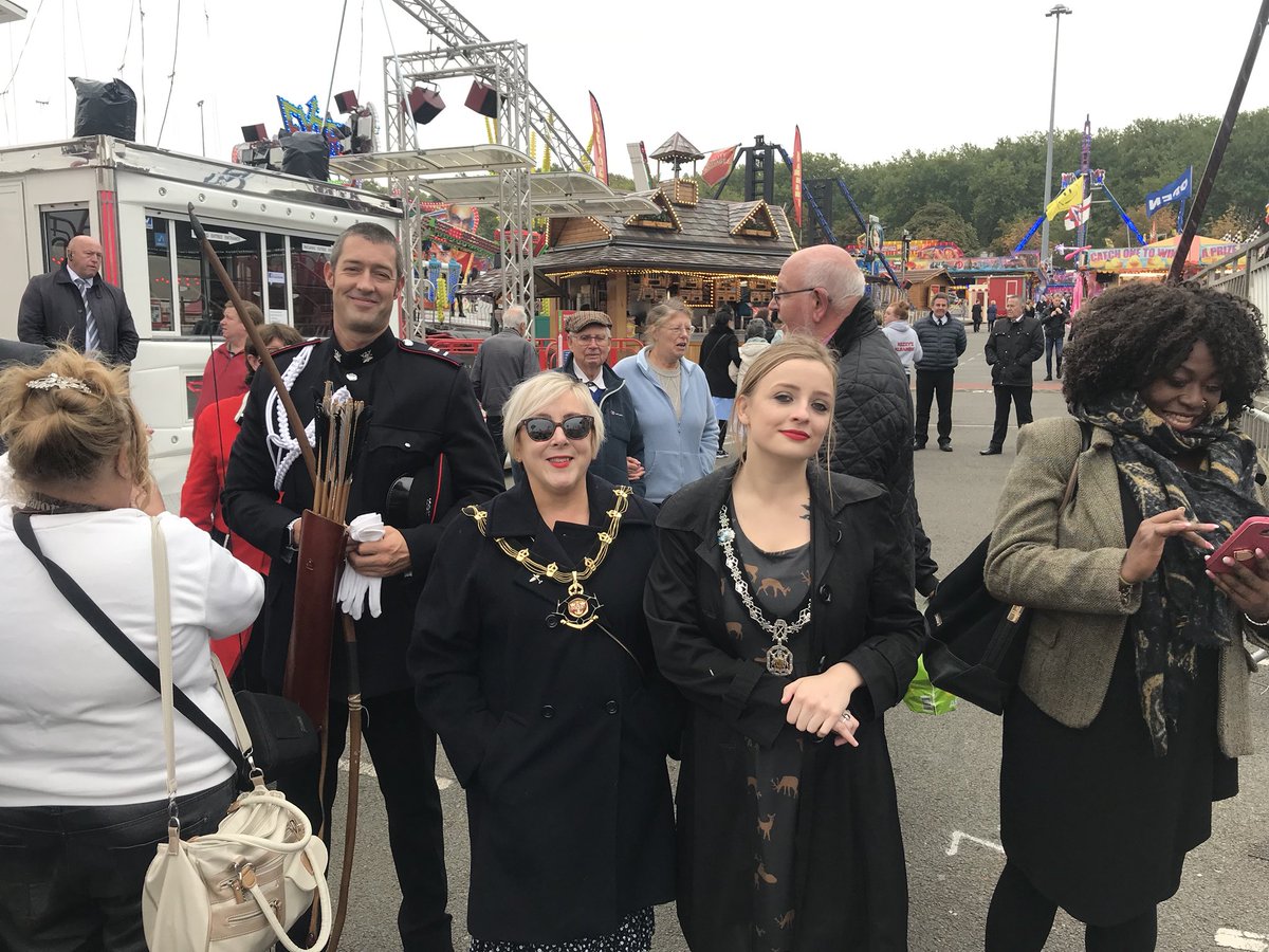 sheriffsguards's tweet photo. It’s a privilege to accompany the @SheriffNottm and @LordMayorNottm to officially open the 724th Goose Fair @SafeNottm. #Goosefair2018 https://t.co/wZWQBpQIy2
