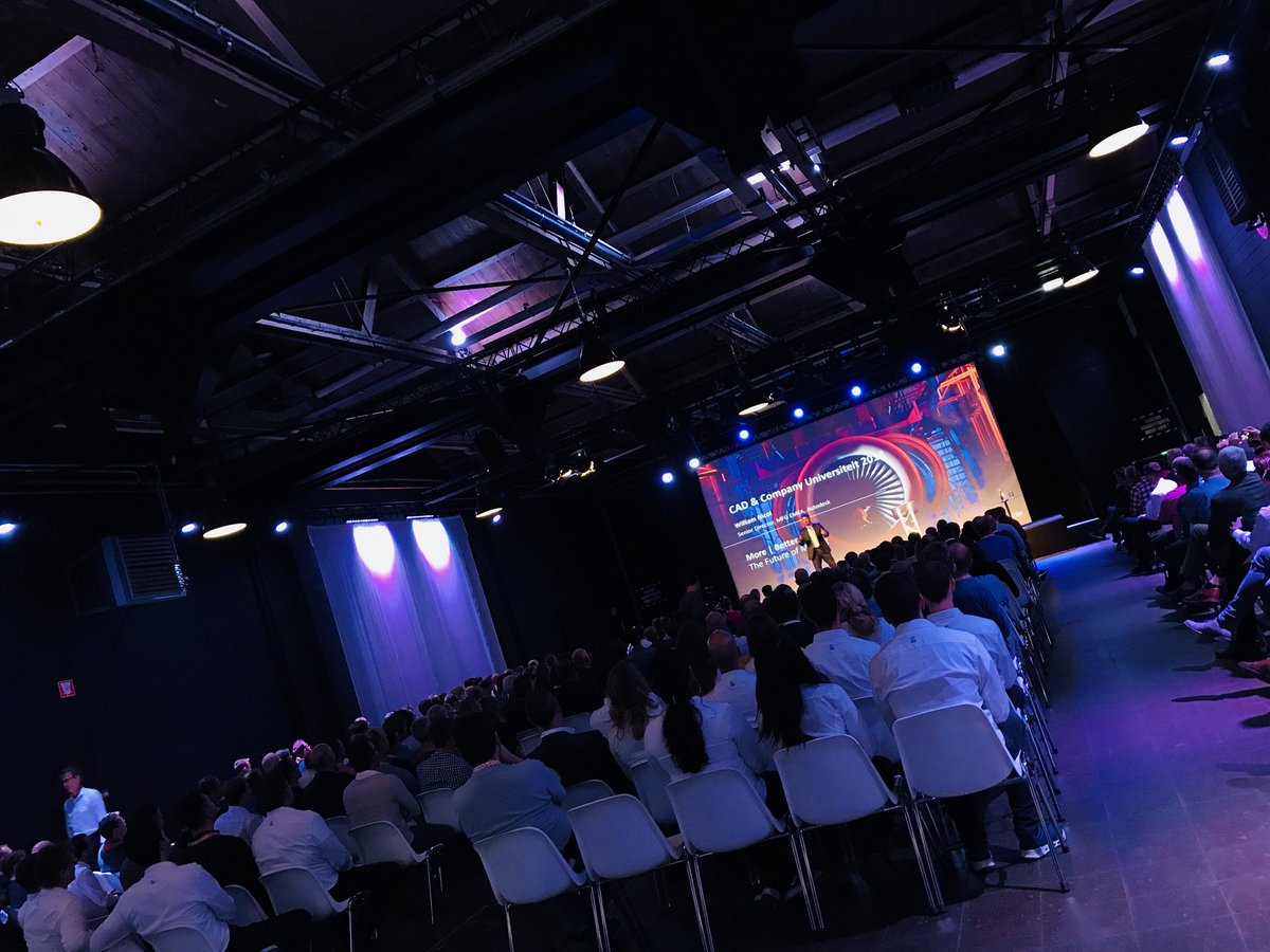 nticadcompany's tweet photo. Nu live on stage tijdens de #CU2018: @william_nicol over #autodesk en #productiviteit. “Do more, do better, with less” #thefutureofmakingthings. https://t.co/fYDGo79fVU