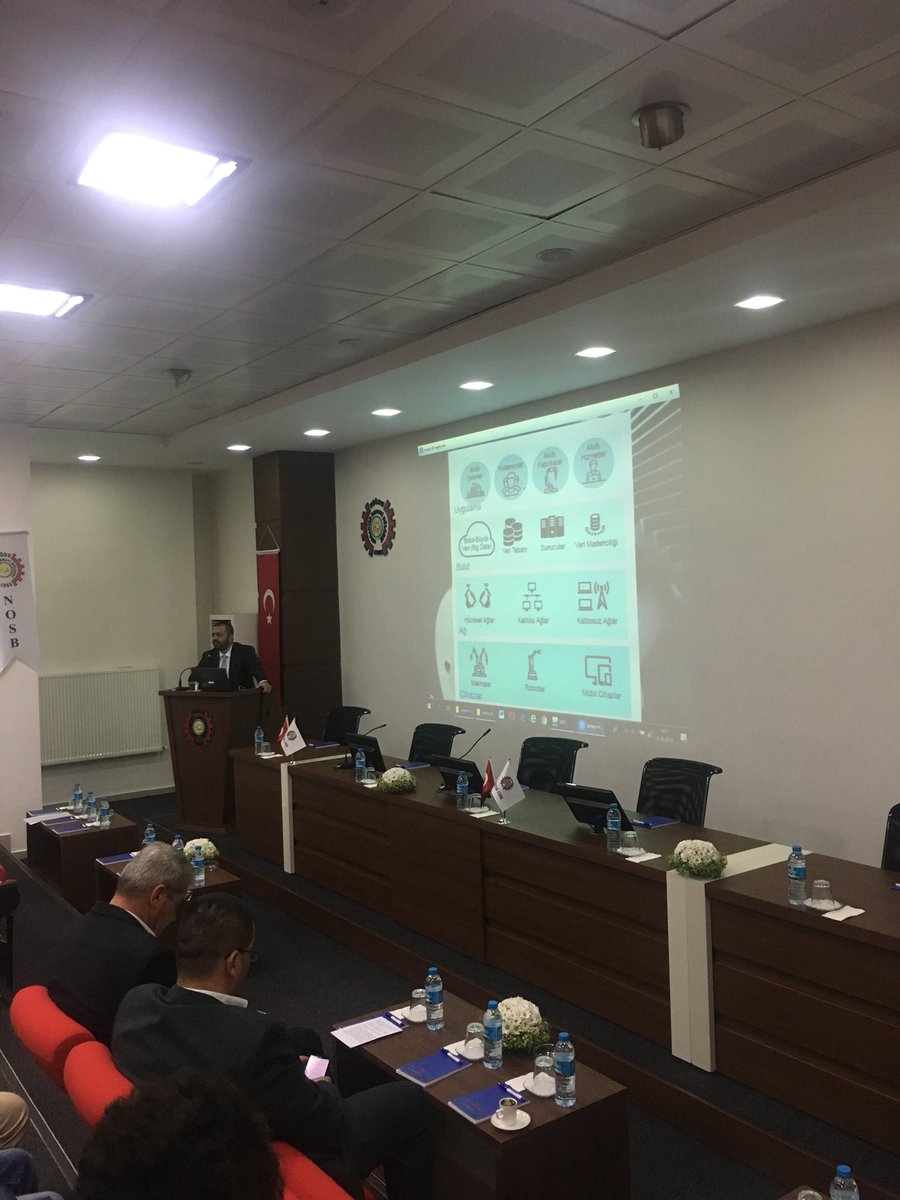 we4ware's tweet photo. Kurucumuz Prof. Dr. Sinan Alçın Niğde Organize Sanayi Bölgesi’inde Sanayi 4.0 Dönüşümü Seminerinde Gelecek için #4ware yaklaşımını anlatıyor. @sinanalcin @BerrakKoten @test4ware #sanayi40 #endustri40 #dijitaldönüşüm #niğdeorganizesanayibölgesi #NiğdeOSB https://t.co/thbbQIs6D7
