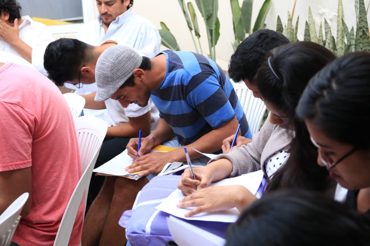 SaltaNosUne_OK's tweet photo. Nos reunimos hoy para informarles sobre las distintas actividades que estamos realizando.
____________
SUMATE! ➕
Escribinos a sumate@bettinaromero.com.ar así te llamamos para la próxima reunión.
#PorLosJóvenes #PorSalta #SaltaNosUne https://t.co/PAdRmxTeLU