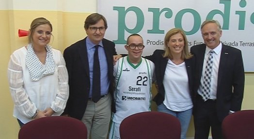 ▶️🤝<a href="/prodisterrassa/">prodis</a> i <a href="/serafi_igp/">Serafí ind. gràfica</a> de #Terrassa signen un conveni pels equipaments esportius terrassadigital.cat/prodis-i-seraf…