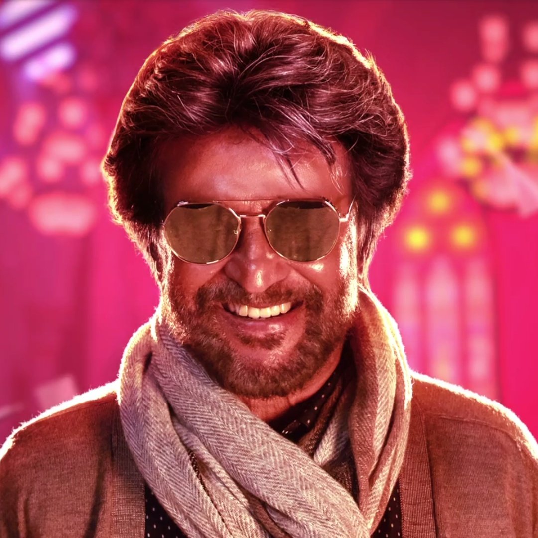 TrendsRajini's tweet photo. Which One is Your Favorite??
RT - #PettaSecondLook
Fav - #PettaFirstLook
@rajinikanth #Petta #Thalaivar https://t.co/BEx6LbuyTG