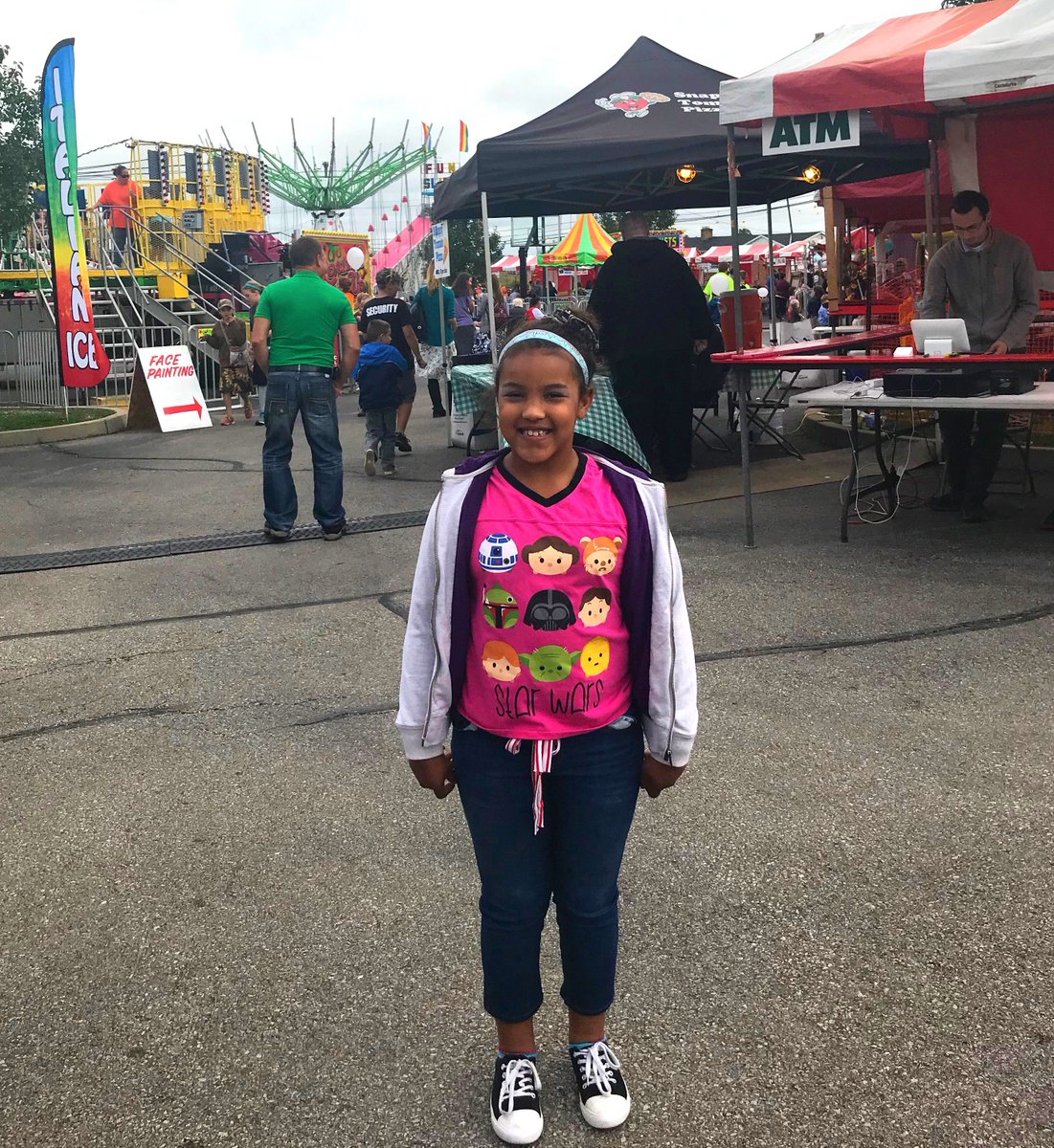 RecyclingOne's tweet photo. Resource-One helped sponsor the #AssumptionFestival this Fall! Some #R1 staff attended. The kids LOVE that their parents work for a company that helps #SavethePlanet πβ»οΈπππ‘π’ππ π¨ #rethink #reduce #reuse #recycle #resourceone #4Rs #environmentallyfriendly (2 of 2) https://t.co/nJZCa1EfPQ