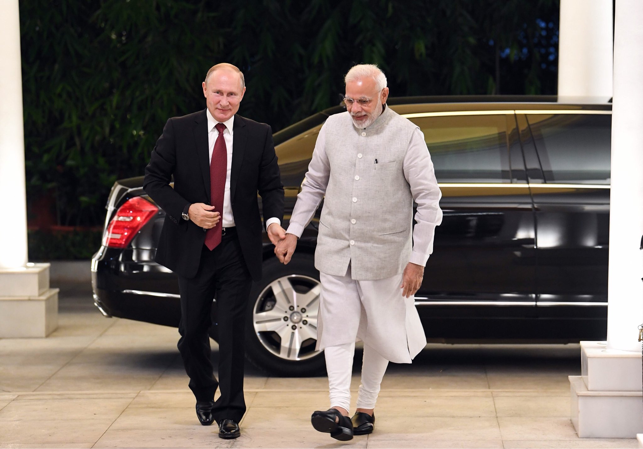 Narendra Modi on Twitter: "Welcome to India, President Putin. Looking forward to our deliberations, which will further enhance India-Russia friendship. @KremlinRussia_E https://t.co/IlGwRrXgAK" / Twitter