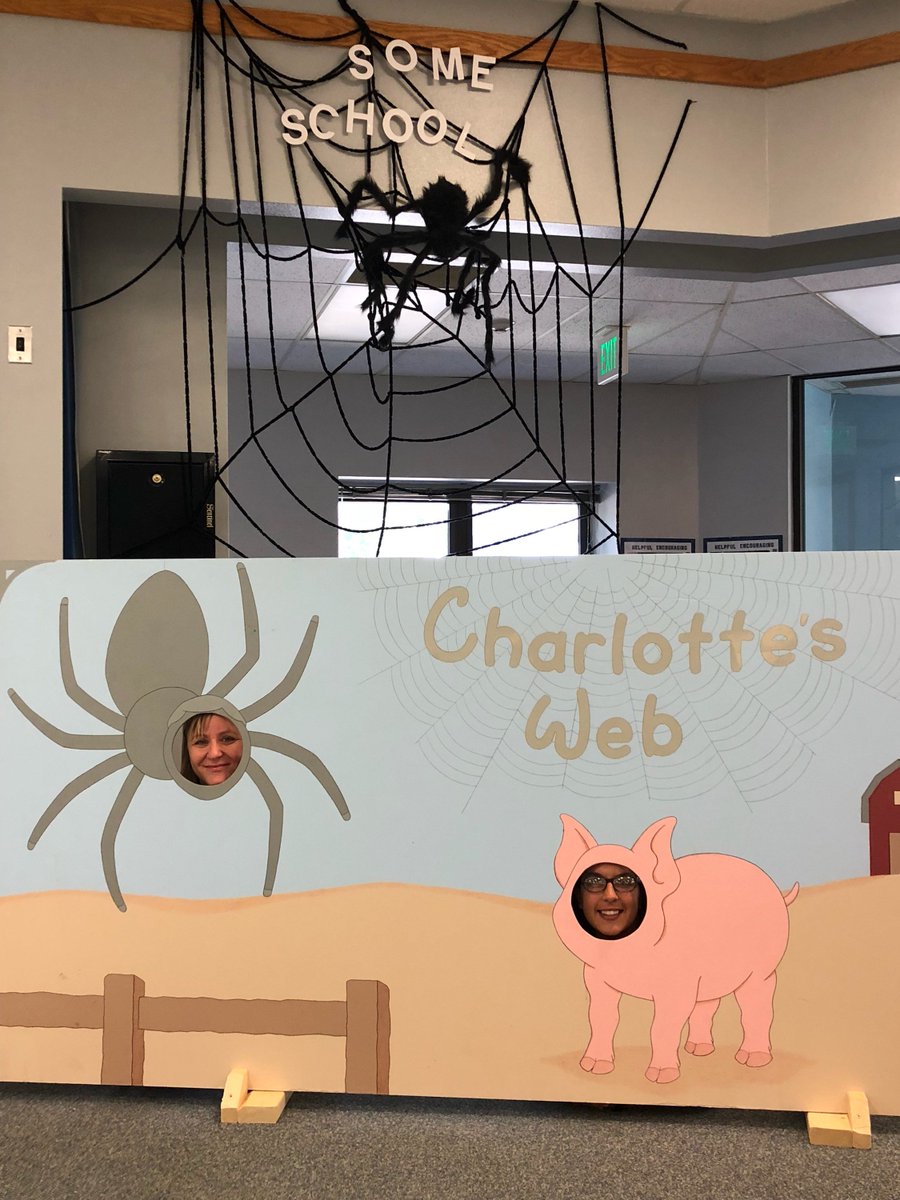 HomanLibrary's tweet photo. One District One Book Charlotte's Web decorations @HomanElementary https://t.co/iAh0pL1dqj
