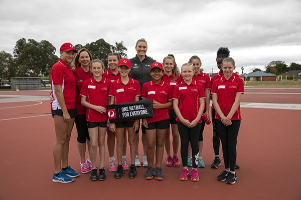 NetballAust's tweet photo. Southern Districts Netball Association has been recognised with a 2018 @auspost Community Award for making netball inclusive for everyone #OneNetball
Read: | https://t.co/4lTUI2Oc3y https://t.co/rM16paAzlU