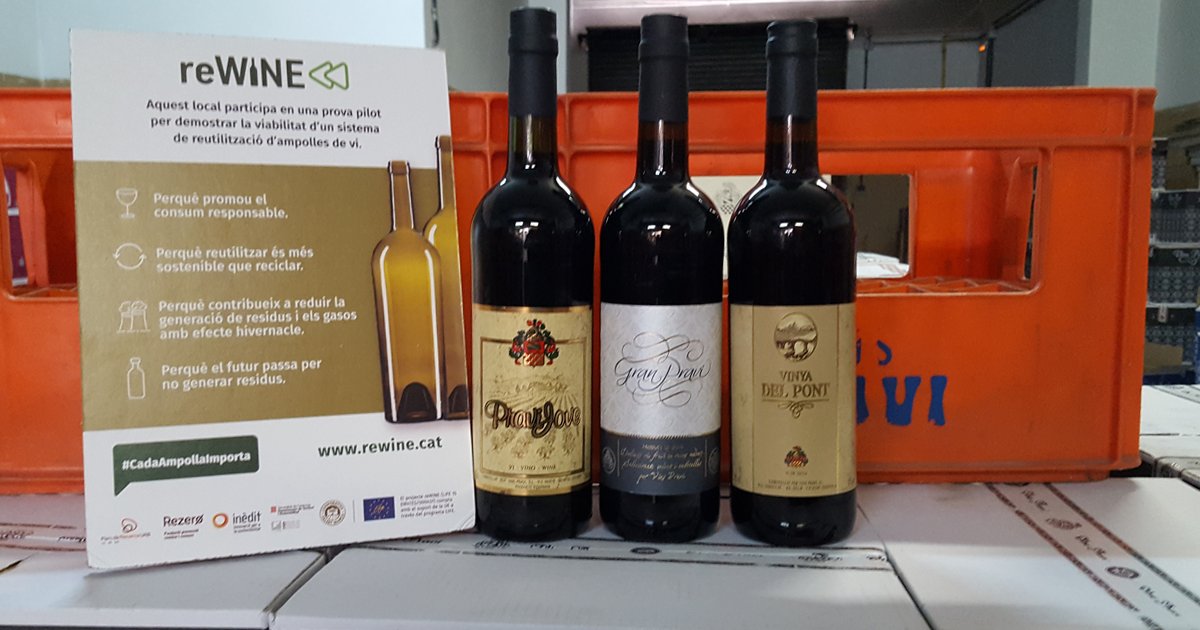 CalPravi's tweet image. Les nostres ampolles de reWine. @rezerocat @manresacomerci #reutilitza #reutilització
