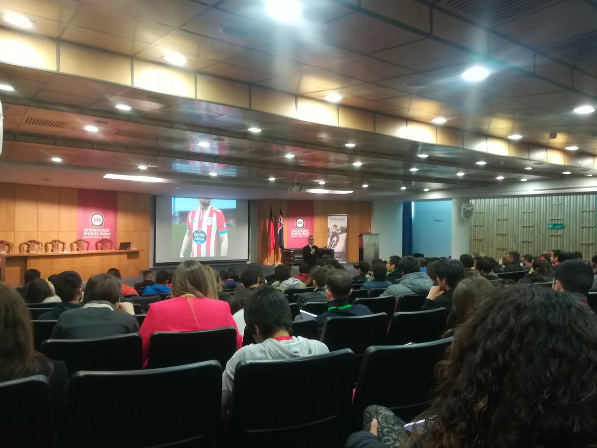 anna_psicologia's tweet photo. @joaquindosil Brillante, como siempre! El reto: ¿Qué % de la victoria es de la Psicología del Deporte? #responsabilizarse #implicarse #locusdecontrolinterno https://t.co/wJb1LJbgMj