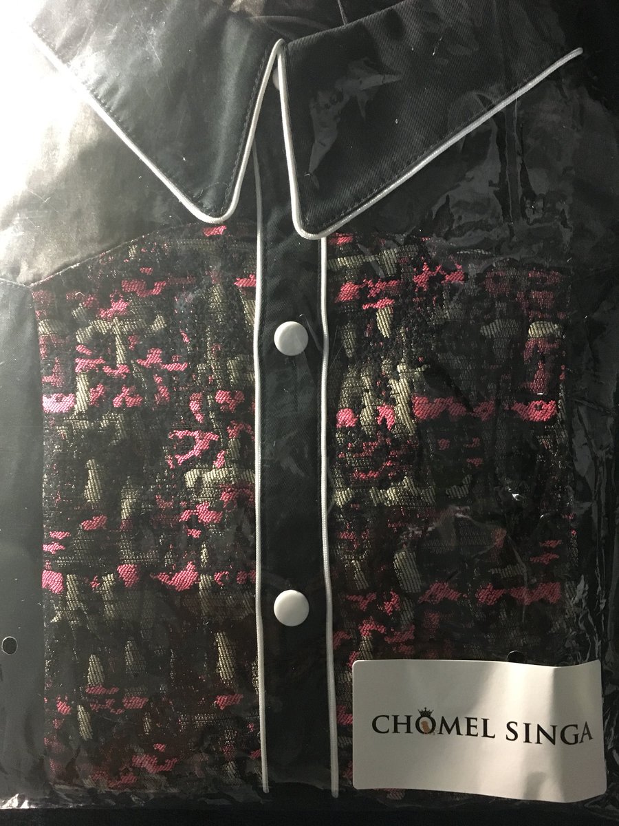 inunitama's tweet photo. KingRing ジャガードMIXシャツ(レディース)が先ほど届きました！めちゃめちゃ可愛い😍💕
メンズが届くのは明日かな？
楽しみに待ちます♪ヽ(´▽｀)/

#kingring https://t.co/qF0jtZKSvx