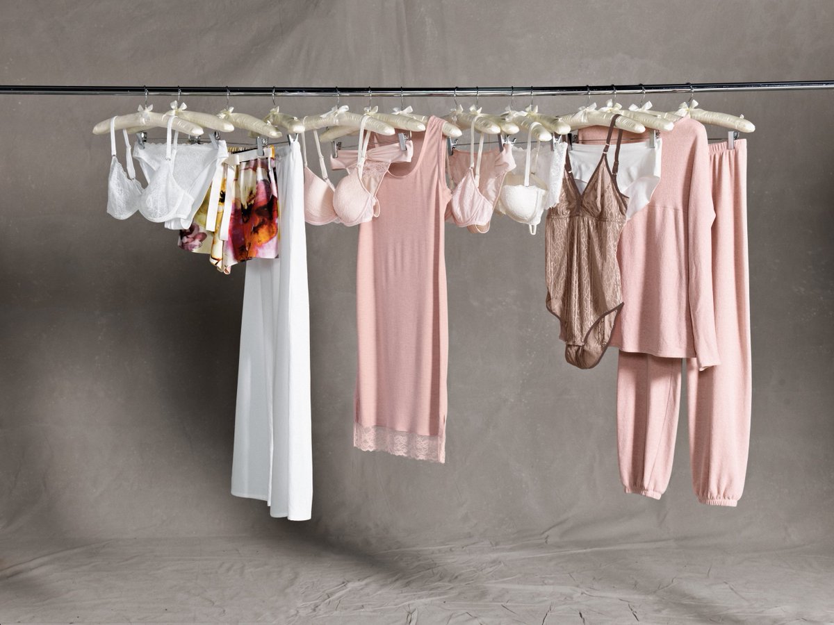 EvaLingerieUk's tweet photo. We have some beautiful light colours in the A/W 18 Collection. They will definitely brighten the dark days ahead!
#Eva #lingerie #loungewear #luxury #luxurious #beautiful #pastelpink #light #fashion #clothesrail #lovefashion #whatiwore #ootd #mylook #photooftheday https://t.co/d7R6m1f2DO