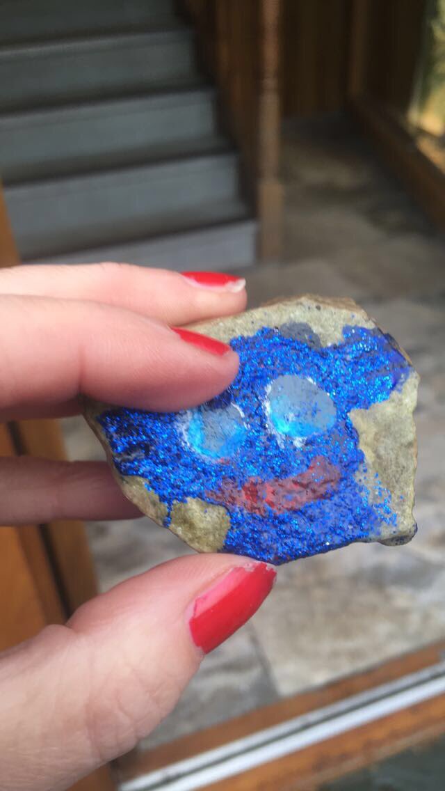 Catstycam's tweet photo. Look what I found 😊@ullswaterrocks outside @Catstycam I've put it somewhere safe 😊 https://t.co/vmEm14H2L2