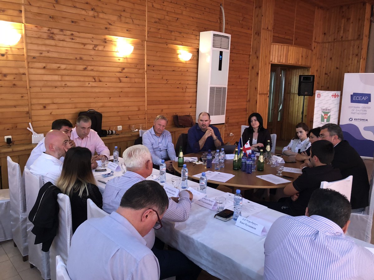 Today and tomorrow a team of 🇪🇪specialists from fields including local governance, entrepreneurship, education, media and stratcom are sharing #Eurointegration experiences with their colleagues from across the Imereti region in #Zestafoni, 🇬🇪 #EU4Georgia