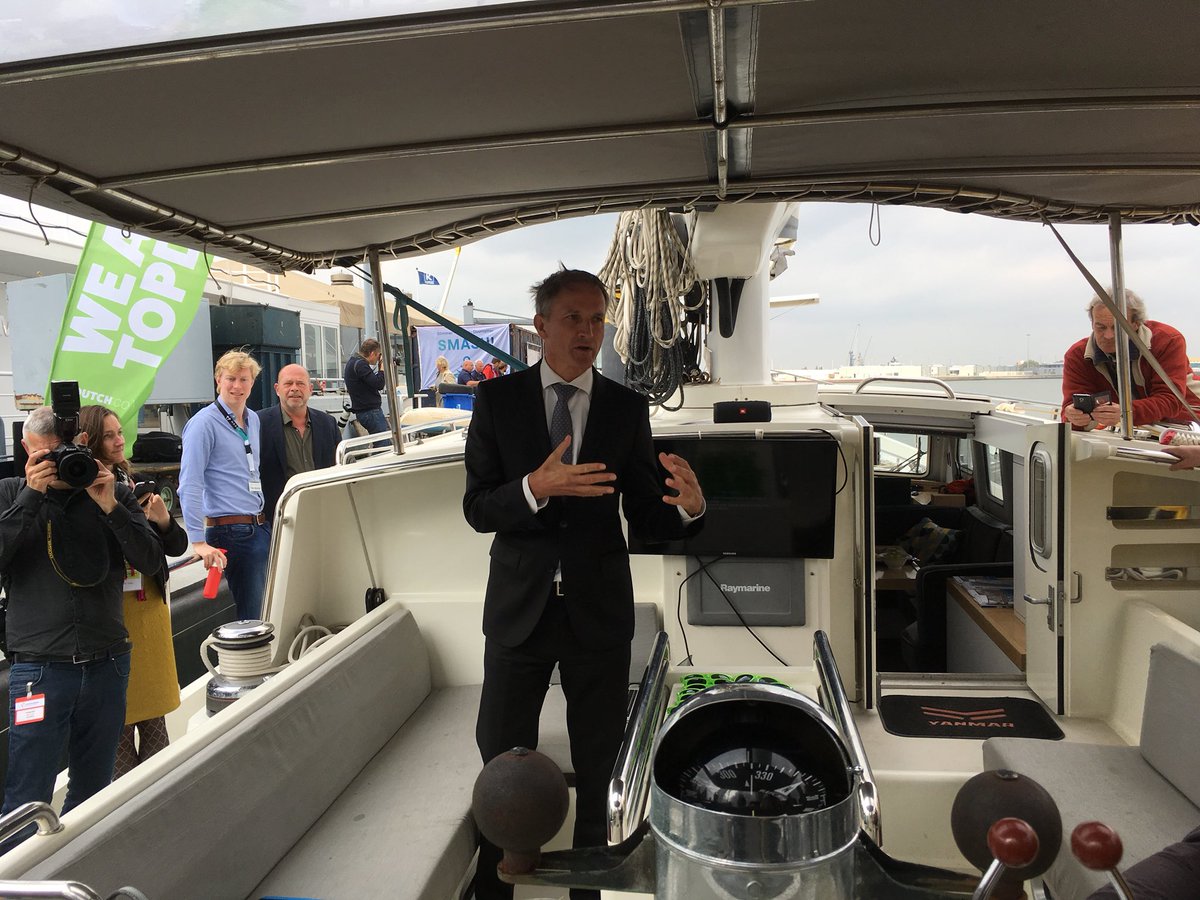 Ambitie genoeg! Koploper energie transitie worden én met de Ecolution naar <a href="/Tokyo2020/">#Tokyo2020</a> varen op groene #waterstof <a href="/brouns_p/">Patrick Brouns</a> <a href="/SandorGaastra/">Sandor Gaastra</a> @MinisterieEZK blikken samen terug en vooruit op de energie-samenwerking Groningen en Rijk <a href="/TopDutchCom/">TopDutch</a> <a href="/TSEnergie/">Topsector Energie</a>