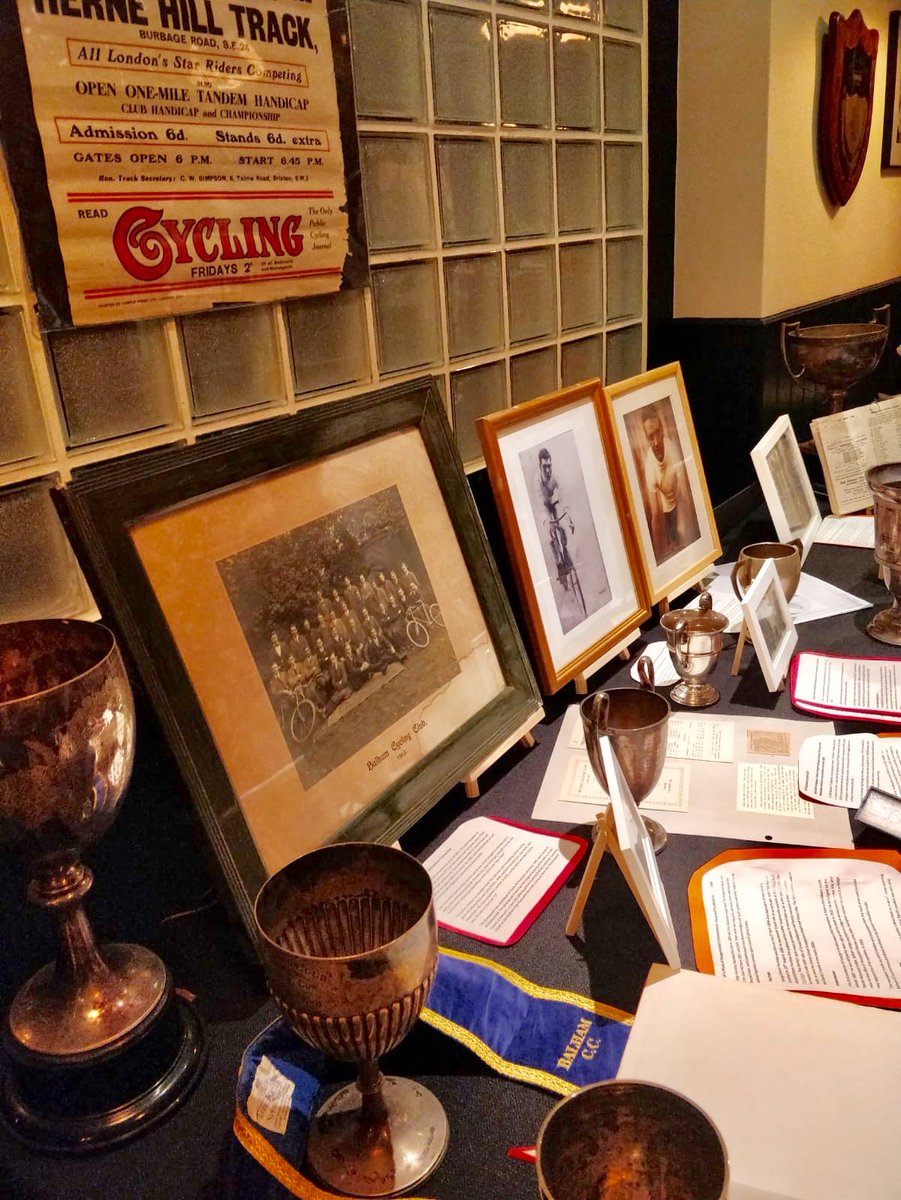 BalhamCycling's tweet image. The original #Balham CC was formed in 1897 &amp;amp; was still riding up until 1985. We restablished the club in 2017. Last night, members of the old club got together with members of the new club to share stories &amp;amp; memorabilia over a cheeky few @WeAreTheDynamo  Good times.  #cyclinglife