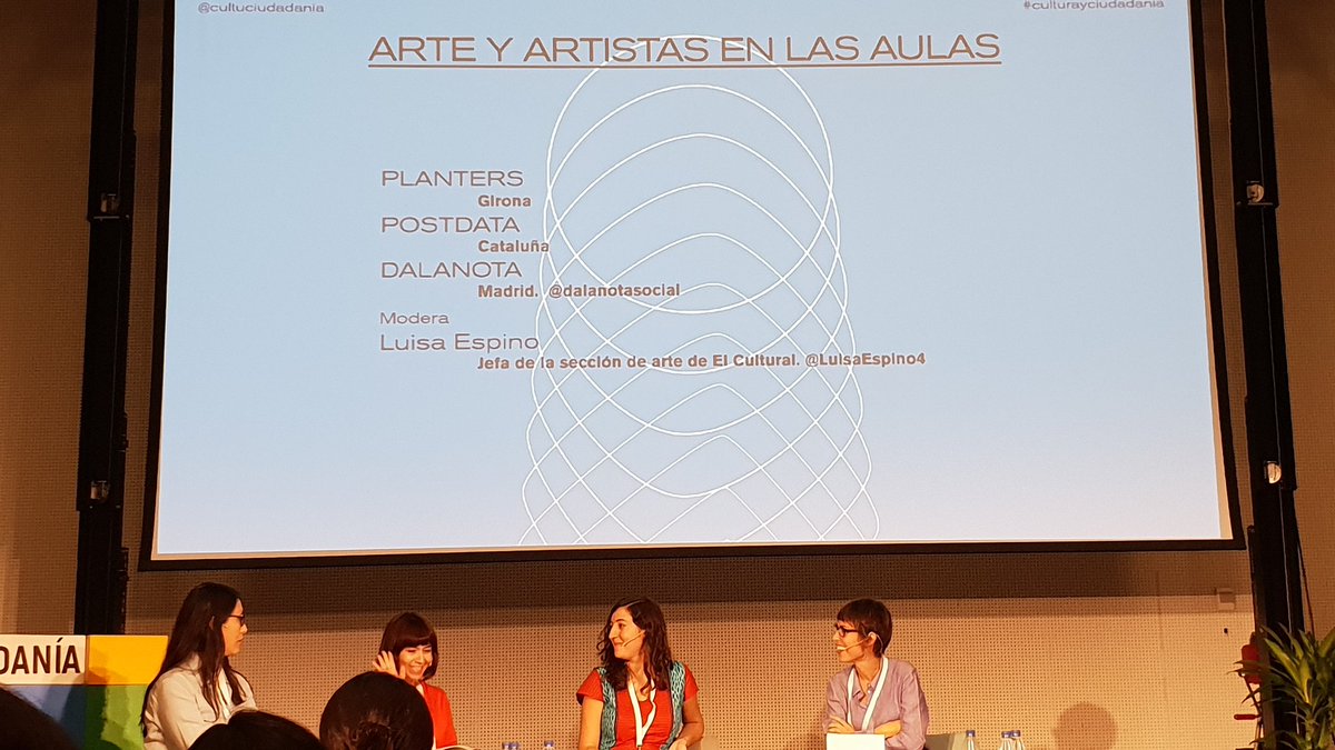 AngelAstorqui's tweet photo. mesa Arte y artistas en las aulas: @dalanotasocial formación de personas a través de la música. @MACBA_Barcelona
presenta #PosdataMacba el arte no tiene q suceder siempre en un museo Y #planters d @conarte_int metodologías pedagógicas, formación de formadores #CulturayCiudadania https://t.co/ZKgOkr2uVn
