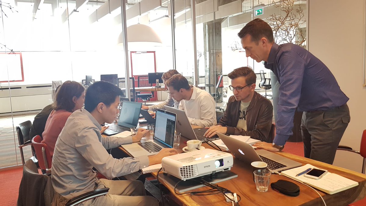 Vandaag, op dag 4 van de 5-daagse <a href="/VANADGroup/">Vanadgroup</a> | #TPS B.V. #incompany #training heeft <a href="/philipdumaine/">Philip du Maine</a> het over #PowerBI; Building Blocks, Brondata, Aggregaties en Hiërarchieën.

#continuingeducation #onthejobtraining #connectedintelligence ##data &amp; #analytics