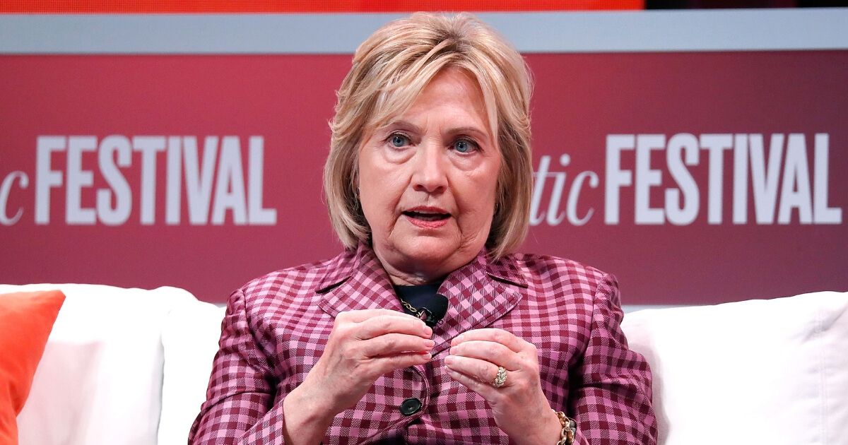 AESWeapons's tweet photo. Report: FBI Holding Onto 37 Pages of Potentially Key Uranium One Deal Documents https://t.co/fwnKaI9jez #LockHerUp #Mericq #MAGA #RedStormRising https://t.co/GgGbtyHhNr