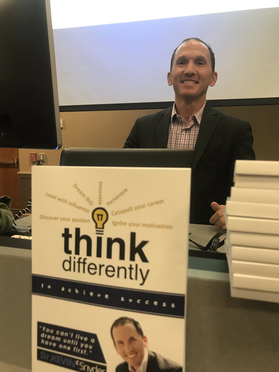 waketechcc's tweet photo. Let’s give a nice warm #WakeTech welcome to our keynote speaker, @kevincsnyder! We’re looking forward to your engaging and insightful presentation. #LTWakeTech https://t.co/QYhqluArwg