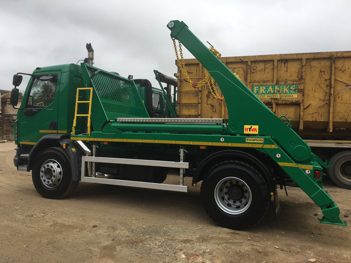 Translease's tweet photo. Delivery of this Skip Lorry to J J Franks today. 👍 @DAFTrucksUK https://t.co/0DdKpljvpv