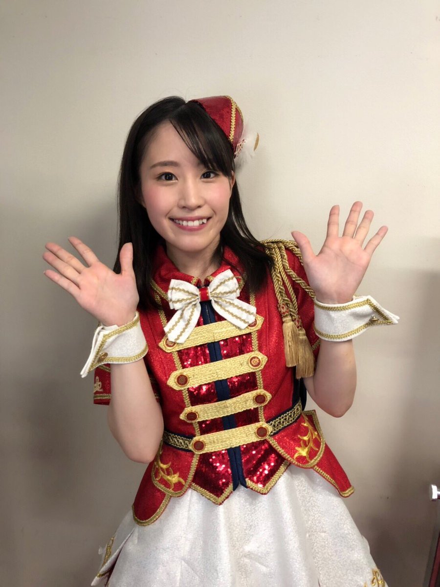 鈴木みのりofficial Cingeki Nightありがとうございました 沢山笑いました なつっこ音頭の振り付け 考えるのが凄く楽しかったです そして会場限定のミニライブでは 青木瑠璃子さんと いとしーさー を歌わせていただきました ちゅっちゅっの