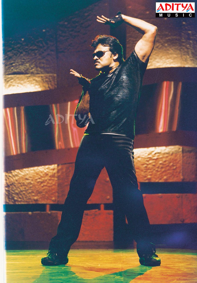Chirufan4ever's tweet photo. Rtc xroads Sandhya 70mm lo 1st day nundi 83 days varaku prathi saturday matnee & 1st show full aina movie.
#17YearsForDaddy https://t.co/Ri4piE3FlJ
