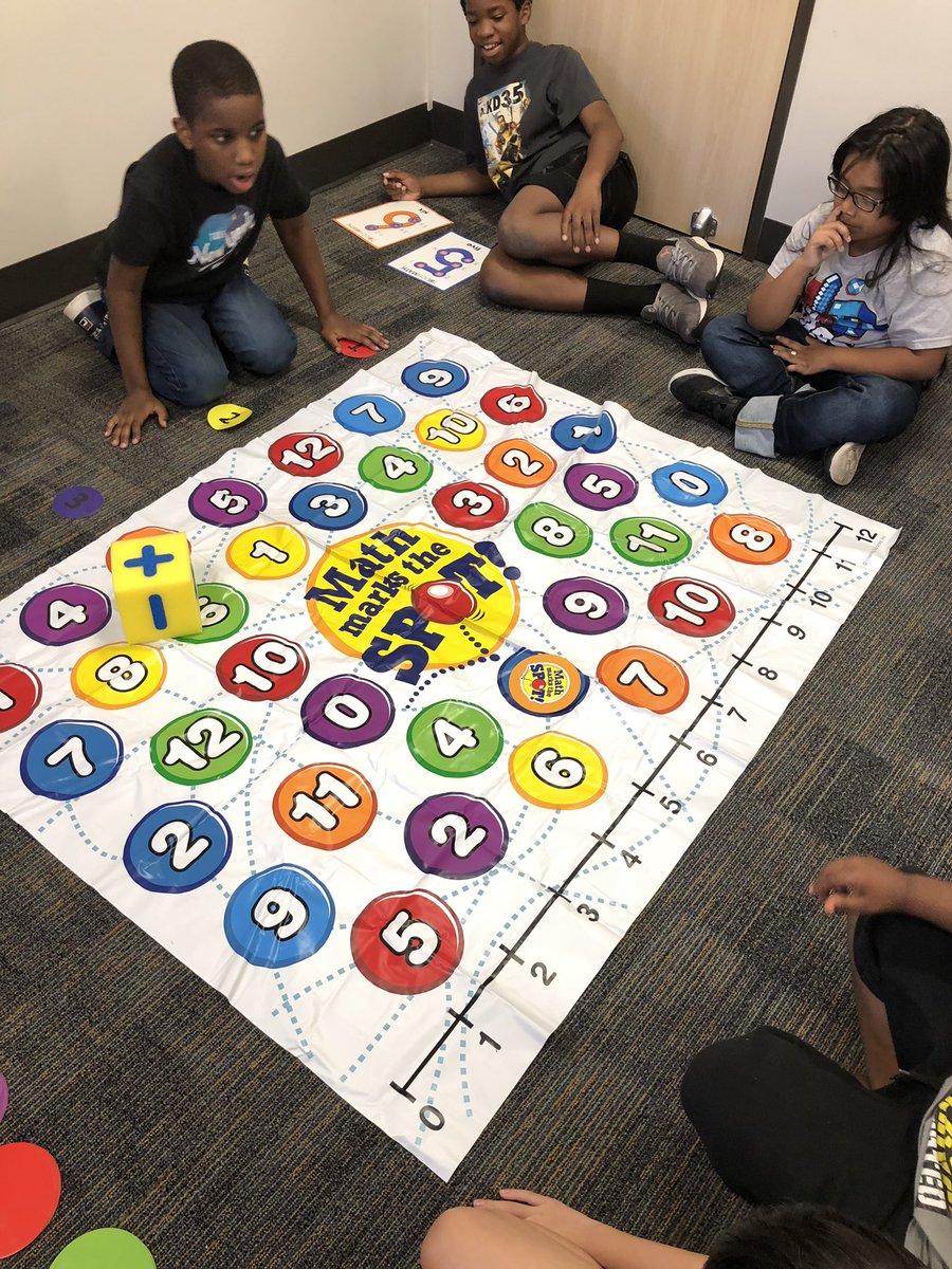 KincadeMrs's tweet photo. Math on the spot makes learning so fun! 🔴 #BEWILLBERN #WillbernTweets https://t.co/3H1kILfPos