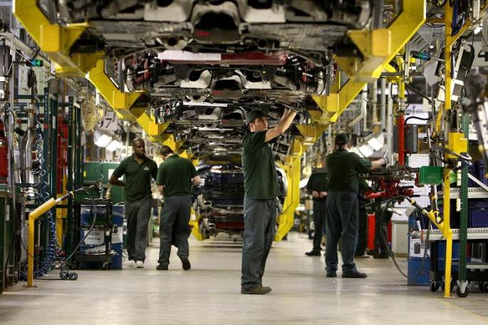 Non, la politique de la concurrence n'empêche pas l'Europe d'utiliser des subventions face à la concurrence étrangère: feu vert de la Commission à une aide de 125M€ pour que Jaguar Land Rover investisse en Europe plutôt qu'au Mexique (3000 emplois en jeu) europa.eu/rapid/press-re…